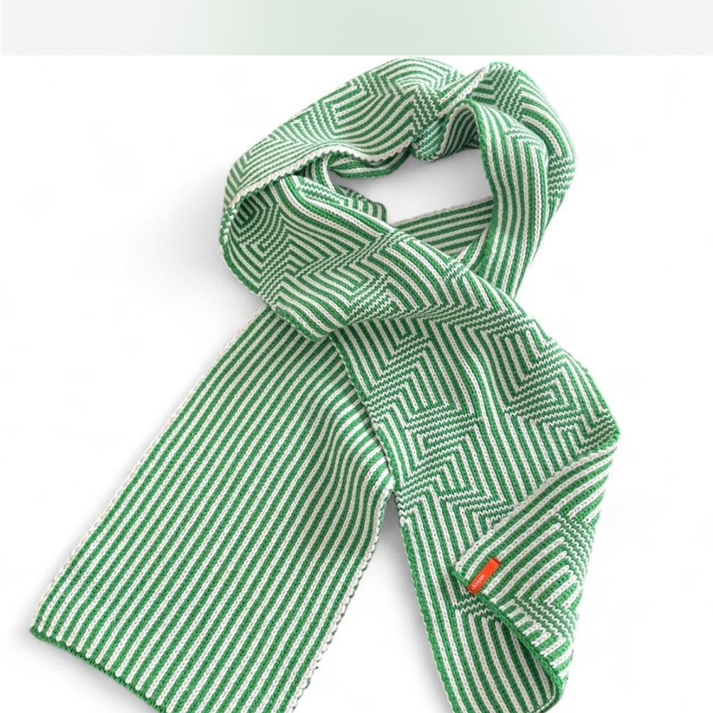 Green Geometric Pattern Scarf